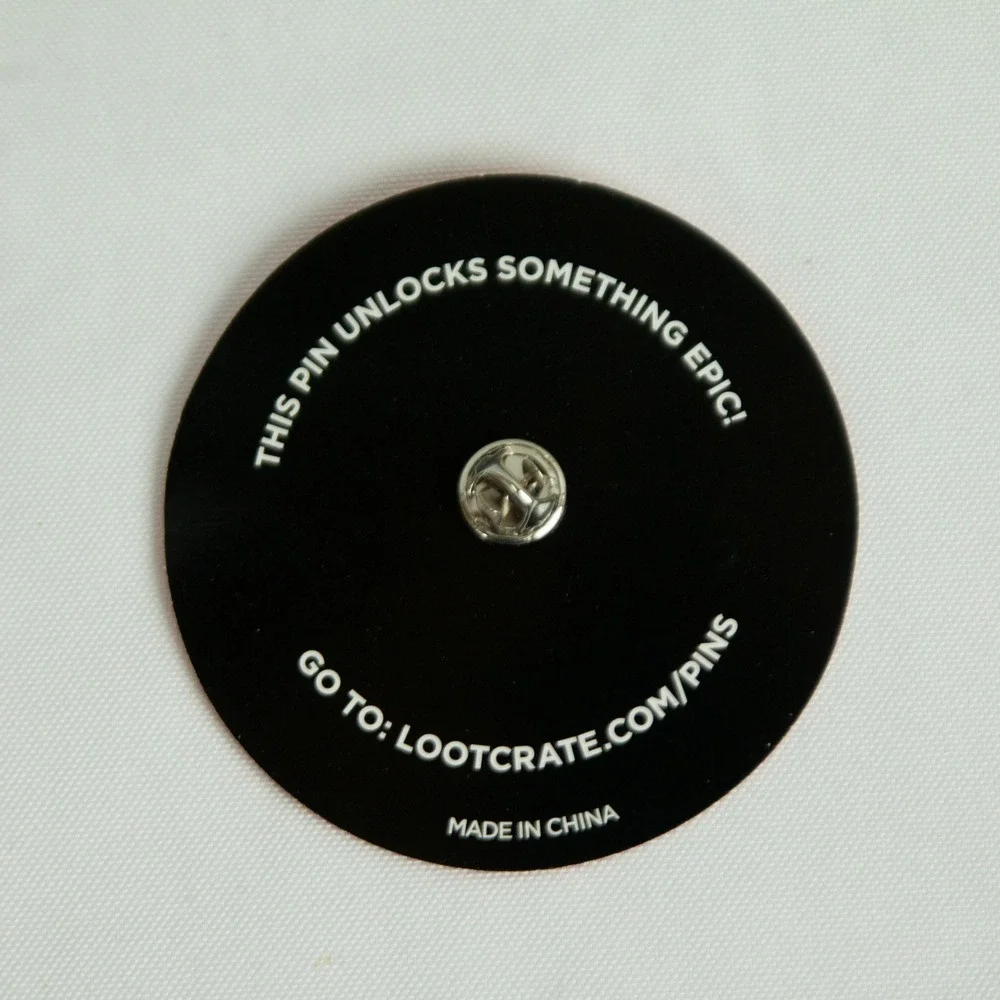Loot Crate Alien vs Predator Enamel Pin March 2016 Versus LootPins AVP Sci-Fi